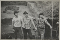 ~1978, археологічна експедиція в зону затоплення Дністровської гідростанції – Андрій Павлишин крайній справа
