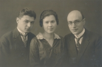 The Kořínek siblings, 1920s
