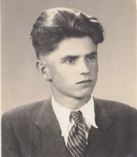 Milan Jindrák, graduation photo, 1949