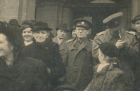 Václav Fechtner uprostřed, vpravo Jan Fechtner starší, strýc Jana Fechtnera, po válce