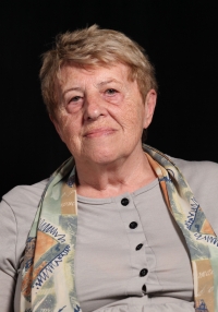 Portrét na výšku Hana Bedrníková, červen 2022