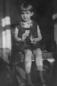 Gabriela Rudolfová, počátek 40. let 20. století
