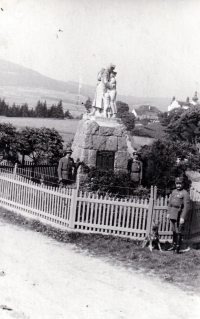 Pomník padlým hrdinům 1. světové války ve Strašíně