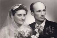 Svatební fotografie Ludmily Stokláskové, 1960