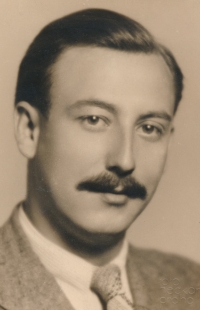 Ferdinand Kölbl, otec pamětnice, roku 1940