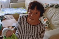 Eva Ludvíčková s vnukem Tomášem, Hradec Králové 2016