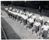 Jarmila Rychlíková čtvrtá v druhé řadě, 1948, Vizovice
