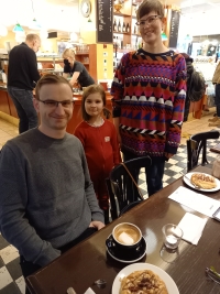 Marie Klimešová - mladší syn Jáchym Judl s manželkou Sanni Aalto a dcerou Vernou, 2021