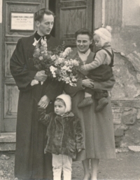 Instalace Jakuba S. Trojana za faráře, Kdyně 1958