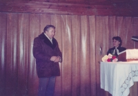 Loučení Karly Trojanové se sborem v prosinci 1991