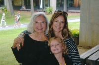 S dcerou Tanyou a vnučkou