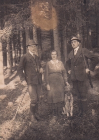 Bohuslav Maleňák's father, woodsman Josef Maleňák, left, with friends at Hradisko. Before the beginning of World War II.		
