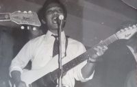 Během koncertu, Indonésie, 60. léta