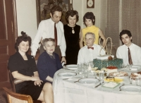 The Bohanes family in the 1960s. From left Miluše Bohanesová, Mojmír Bohanes, Heda Bohanesová, Zora Bohanesová, Mirka Bohanesová, František Bohanes, Petr Bohanes