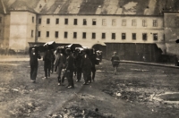 Fotografie z otcovy vojenské služby v Josefově, 30. léta