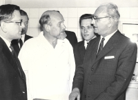 Otevření polikliniky na Břevnově. 