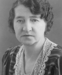 Ida Heinz, babička Haralda Skaly, v roce 1942