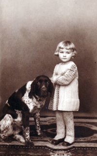 Jarmila Cardová / kolem roku 1939