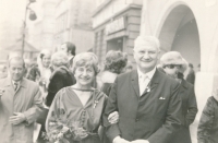 Tchán s tchyní na svatbě v Litoměřicích, 1980