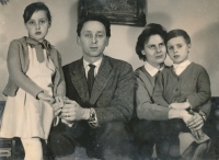 Blanka Zlatohlávková with her parents and brother Pavel (around 1963)