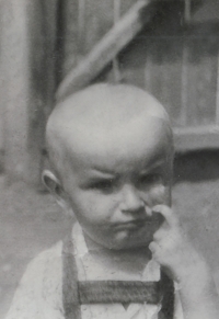 Václav Veber at the age of three, 1940