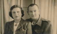 Strýc František a teta Jolana Socherovi