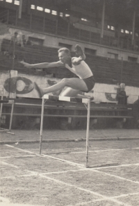 Miloš Morávek, Armádní sportovní hry, Bratislava, 50. léta