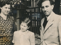 With parents, 1945