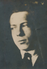 Otec Vladimír Outrata, cca 1920