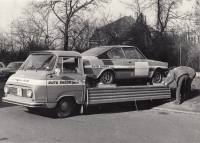 Převoz závodního auta, Vrchlabí, 1972
