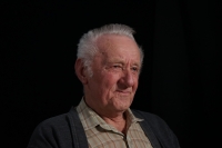 Pavel Mejsnar ve studiu v roce 2023