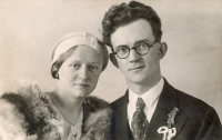 Wedding photograph of the witness's parents Karel Pičman and Anna Jiroušová, Jablonec nad Jizerou, February 1933
