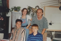 Jiří Kleker s manželkou a dětmi, cca 1994