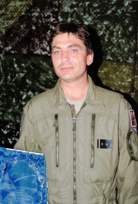 Na leteckém dni v Hradci Králové získali společnou hlavní cenu Jiří Jogl a Pavel Špilka (zřejmě rok 1998)