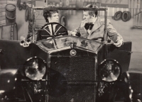  Jiří Jurka s Jiřinou Bohdalovou. Natáčení v Československé televizi, Brno, 60. léta 20. století