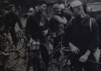 Bratislava–Žilina, 1953, Révay uprostřed