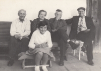 Dědeček Josef Bruštík (zcela vlevo nahoře), 60. léta (několik let po propuštění z vězení)