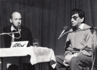 Josef Bajer a herec Petr Čepek, konec 80. let