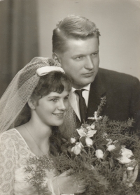 Bratr Petr s manželkou Dagmar, Ostrava, začátek 70. let