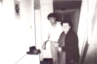 Manžel Karel, sestra Marie, táborák ve Vizovicích, rok 1988