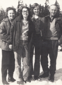 Jiří Löwy with his parents and sister Věra in Šumava