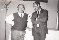 Jiří Löwy jakožto místopředseda Židovské obce Plzeň a Arnošt Bergmann, který byl předsedou židovské obce po sametové revoluci