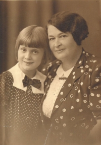 Hana Ženíšková s maminkou