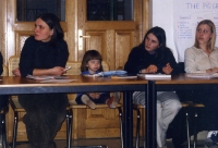 2003 — Сараєво (Боснія), тренінг EGTYF по активізму — Ганна Довбах, її дочка Уляна , ..., ...