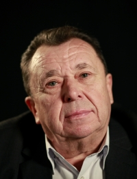 Михайло Курочка під час інтерв'ю (2022 р.)