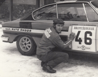 Josef Syrovátko se svým závodním vozem – Rallye Šumava, 1973