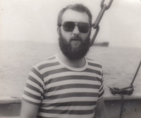 Dušan Perička na lodi, 1979