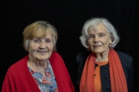 Eva Bartošová with her sister Jana Zendulková in 2023