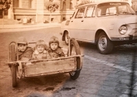 Děti Jana Klimeše Radim, Ida a Adriana na přelomu sedmdesátých a osmdesátých let