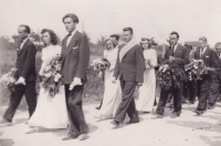 Pohřeb po masakru v Kožušanech, 16. května 1945